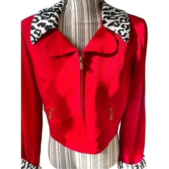 KELLY Graham cropped jacket, size 8, zipped front and pockets, shoulder pads - Picture 2 of 5